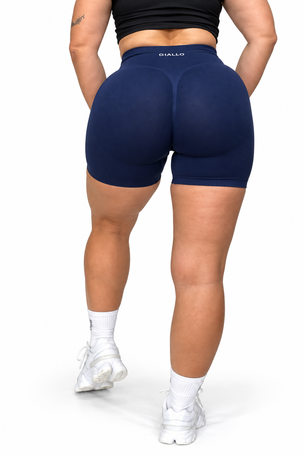 Essentials Invisable Scrunch Short