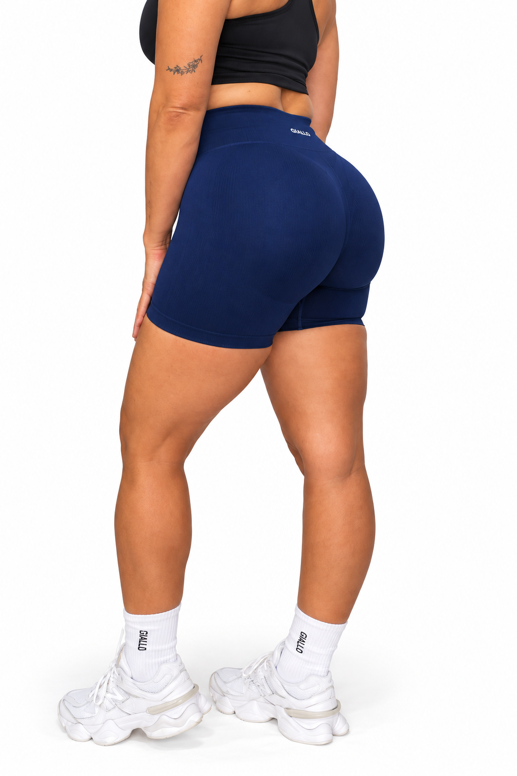 Essentials Invisable Scrunch Short