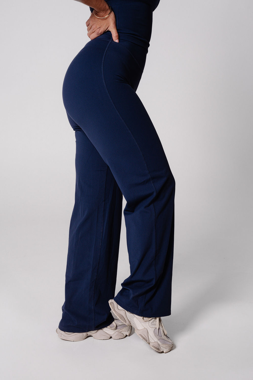 Forma Wide Leg Pant